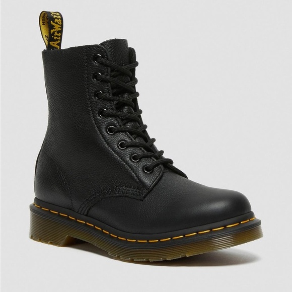 Dr. Martens 1460 Pascal Virginia Leather Lace Up Boots Size 7 NEW